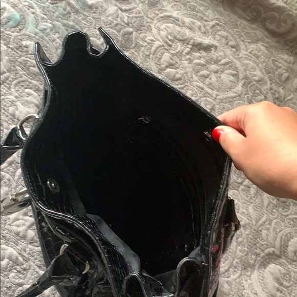 Michael Kors Hamilton Patent Leather (crocodile) - Picture 6 of 6